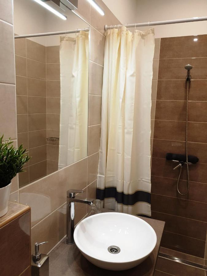 Mediterran Villa Kecskemét Eksteriør bilde
