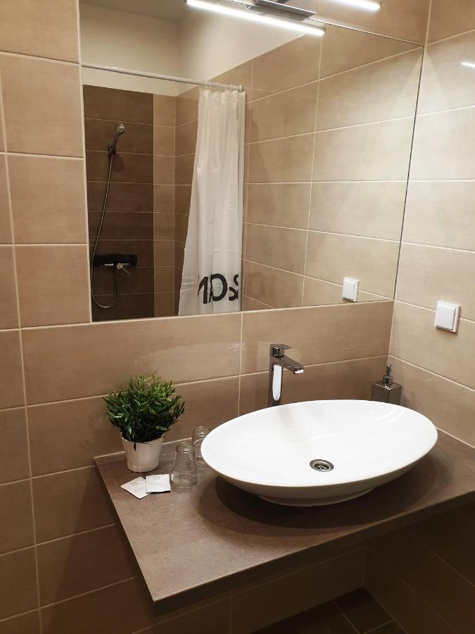 Mediterran Villa Kecskemét Eksteriør bilde